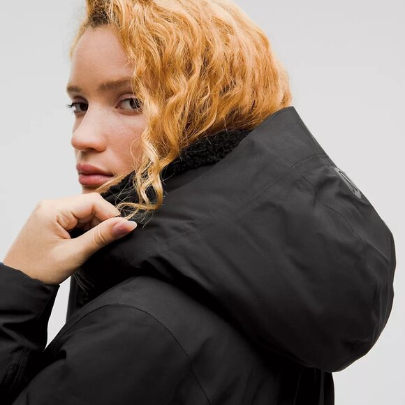 Lululemon Snow Warrior 600-Down-Fill Parka Goose Down, Size 4, $598 - Picture 4 of 11